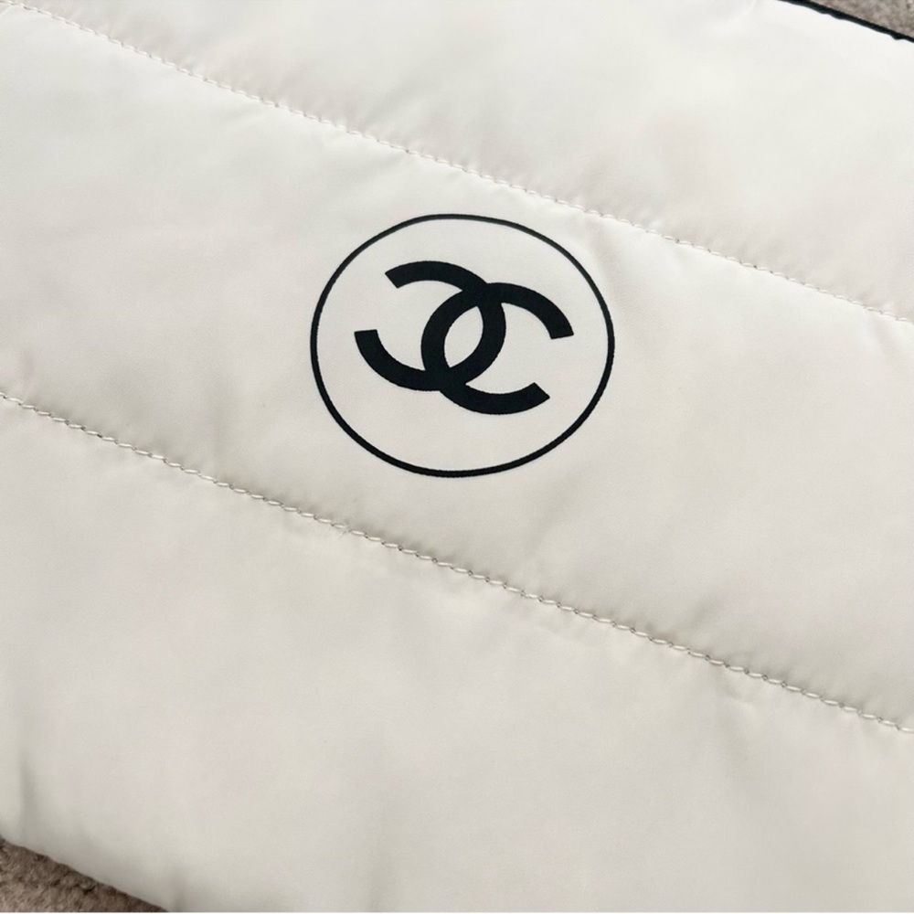 White Chanel Puffy Cosmetic Pouch - Picture 4 of 7